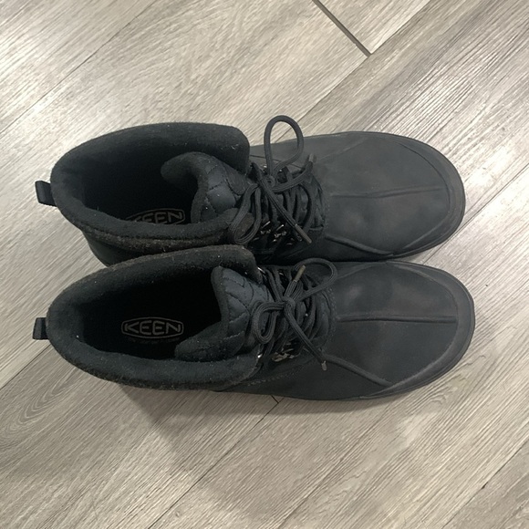 Keen Elsa II Quilted Waterproof Black Ankle Boots       size 11 - Picture 2 of 11